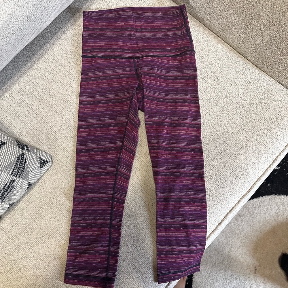Lululemon high rise Wunder under crop size 6